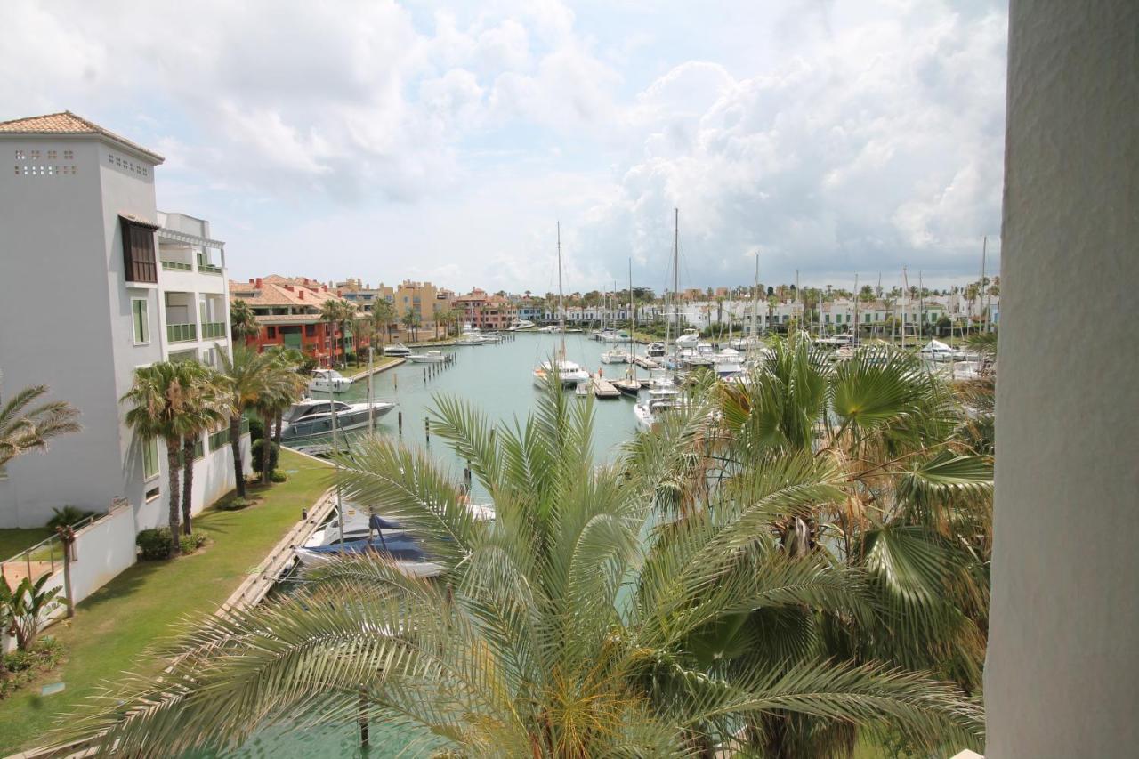 Апартаменты New View Sotogrande Marina - Jungla Del Loro Экстерьер фото