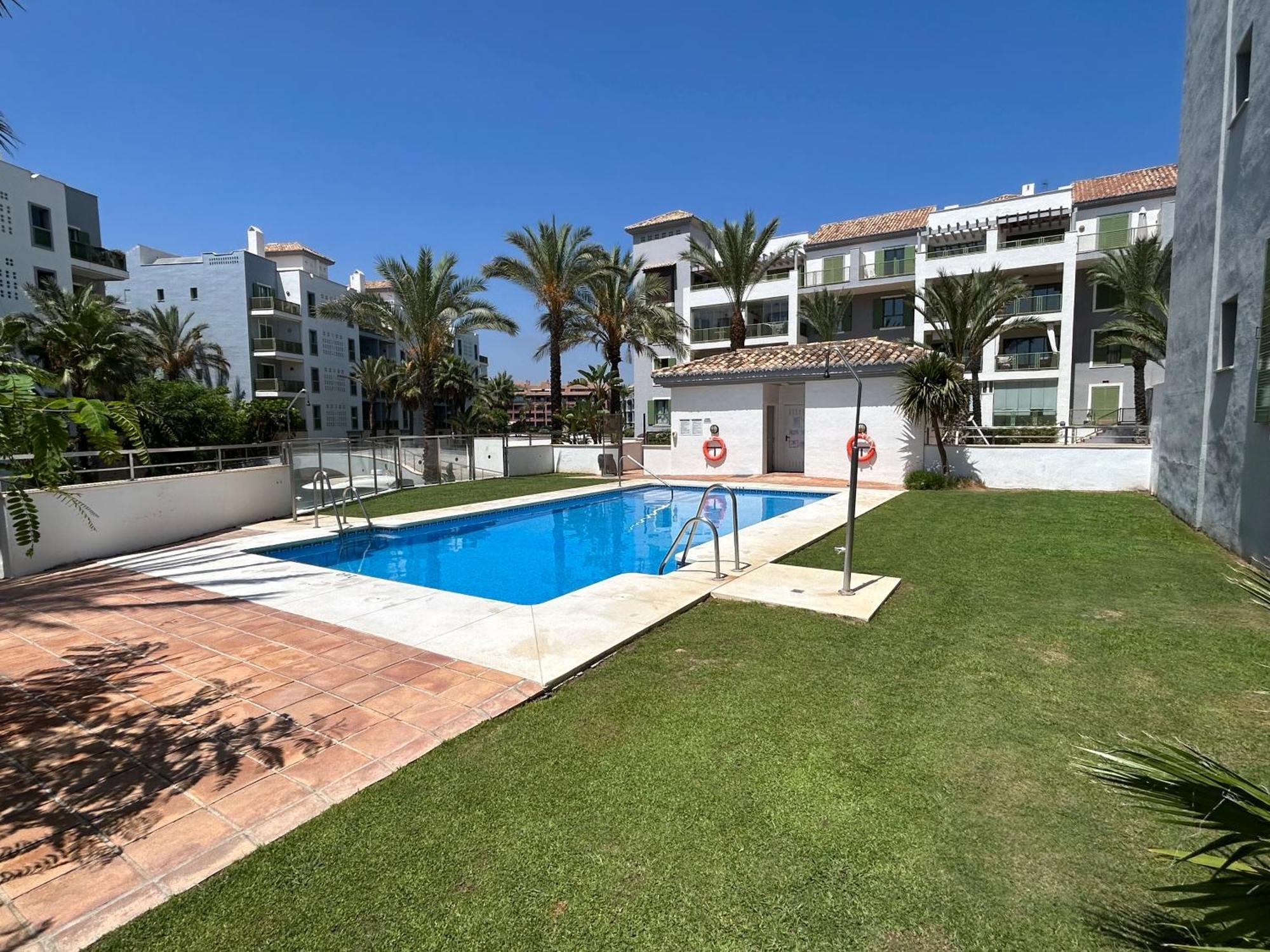 Апартаменты New View Sotogrande Marina - Jungla Del Loro Экстерьер фото